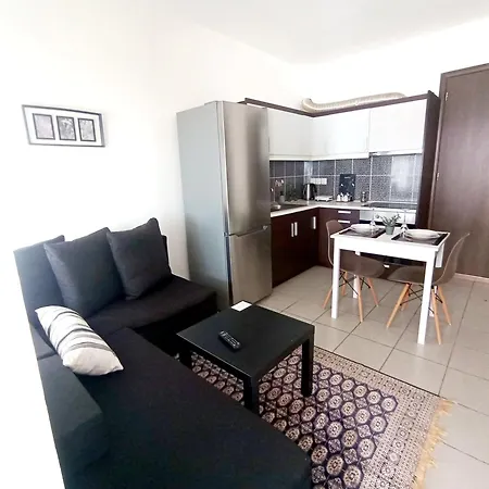 דירה Myrtero House In Village